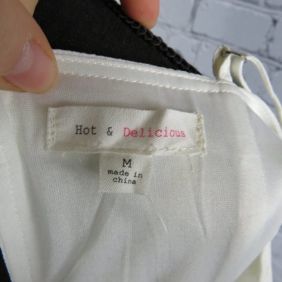 NWT - Women's Spaghetti Strap Tie Back Dress - Picture 4 of 6